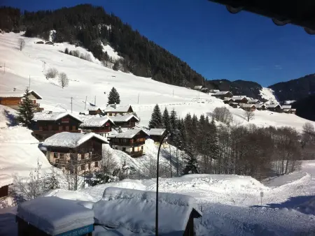 Location appartement à Arêches Beaufort, Appartement 5 pers. 2 étoiles au pied des pistes, Arêches-Beaufort, 36m², parking, proche randonnée