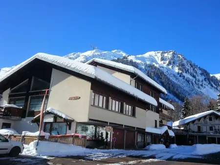 Location appartement à Arêches Beaufort, Appartement chaleureux 6 pers. au pied des pistes et des randonnées, classé 2 étoiles