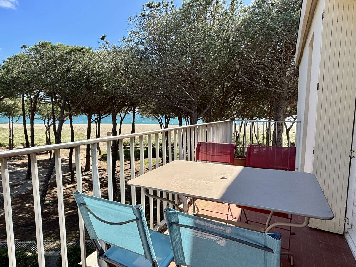 Appartement 2 pièces front de mer avec balcon - Photo 1
