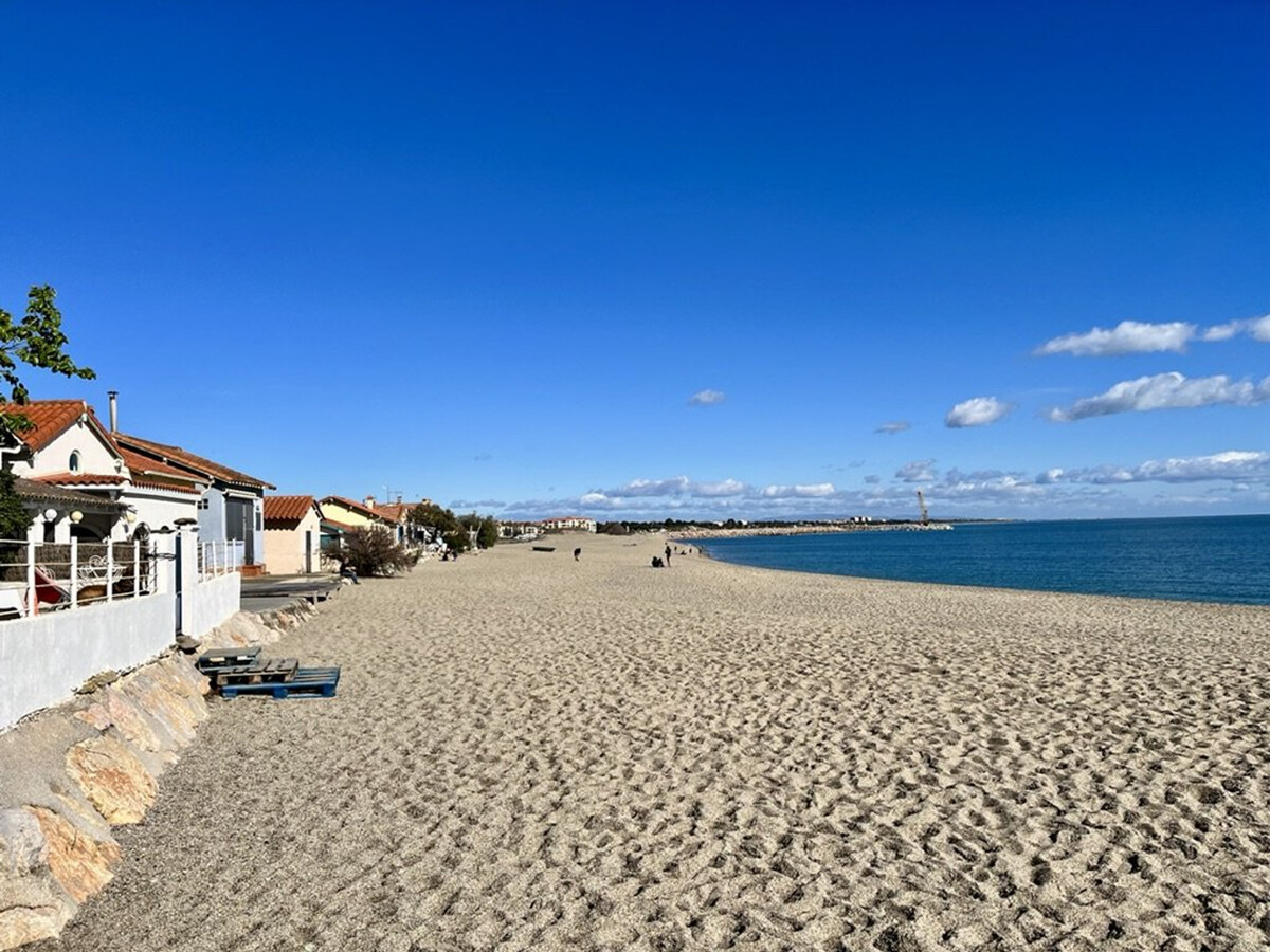 Appartement 2 pièces front de mer avec balcon - Photo 15