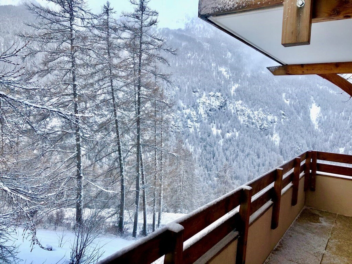 Appartement 4 pers. skis aux pieds, piscine, balcon vue vallée - Photo 10