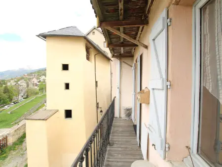 Grand studio 40m² balcon sud/ouest à Briançon : photo 7