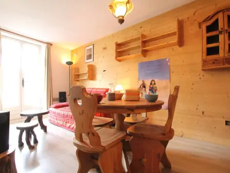 Grand studio 40m² balcon sud/ouest à Briançon : photo 9