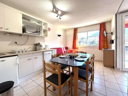 Appart 2 pièces Briançon, 100m Prorel, balcon montagne : photo 2