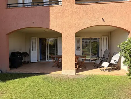 T3 climatisé avec piscine à 150m de la plage : photo 2