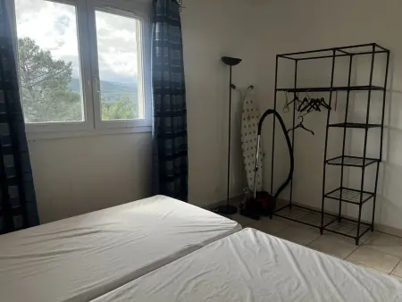 Appartement 3 pièces climatisé à 150 m de la plage : photo 7