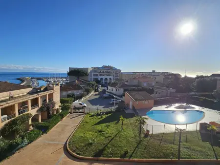 Appartement 3 pièces climatisé à 150 m de la plage : photo 14