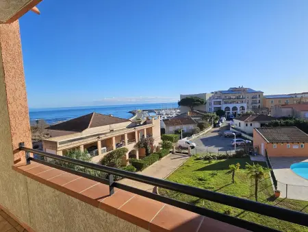 Appartement 3 pièces climatisé à 150 m de la plage : photo 15