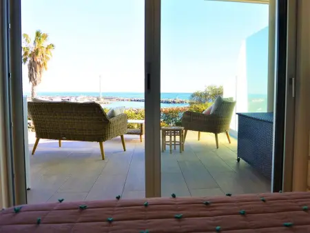 T2 neuf avec piscine à débordement et terrasse 30m² - Solenzara : photo 6