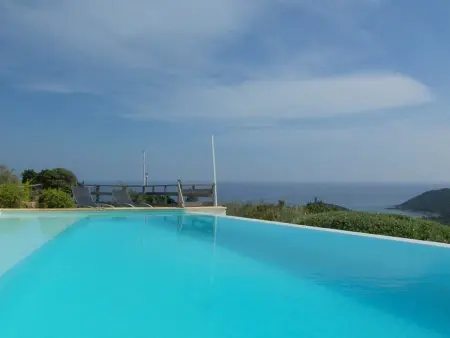 Appartement F4 vue mer à Sainte Lucie de Porto-Vecchio - Photo 2