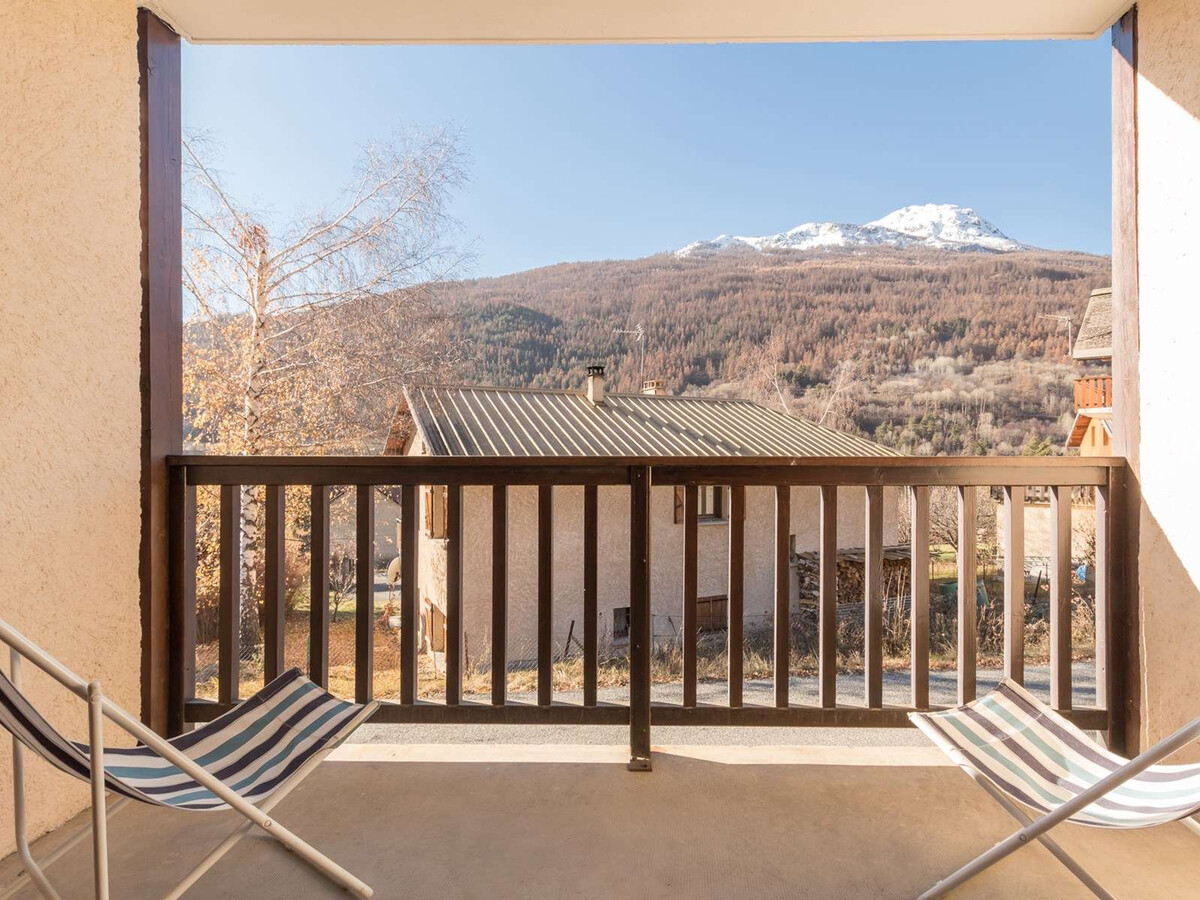 T2 Briançon, balcon vue montagne et parking privé - Photo 1