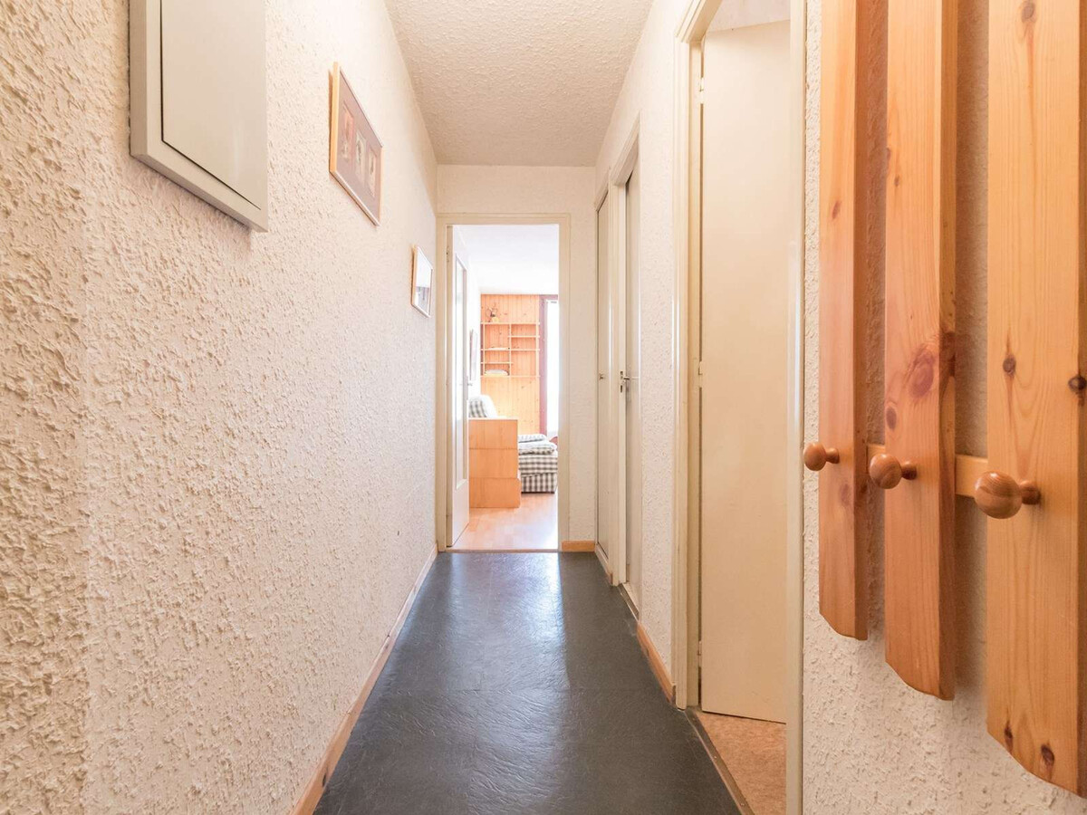 T2 Briançon, balcon vue montagne et parking privé - Photo 11