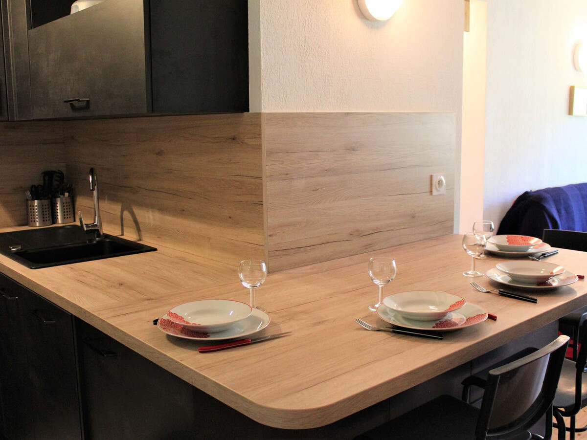 Appartement Vars, 4 couchages, centre station aux pieds des pistes - Photo 2