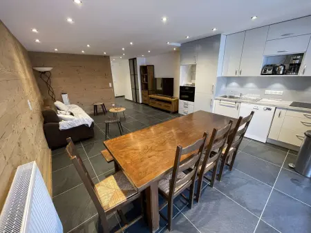 Location appartement à Vars, Appartement 3 pièces cabine 8 pers, cœur de Vars Les Claux, proche pistes et commerces