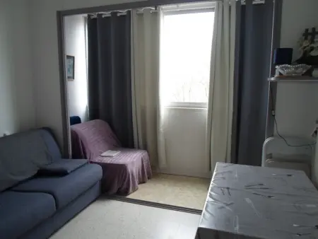 Location appartement à Balaruc les Bains, Studio équipé près des Thermes avec parking et animaux admis