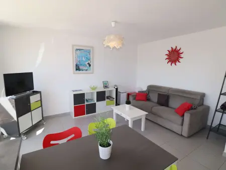 3P avec terrasse 23m² et piscine au Grau-du-Roi : photo 5