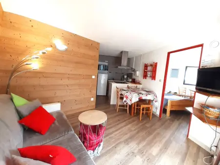T2 6 pers, balco, cuisine Eq, casier skis, 1700m, Saint-Lary - Photo 2