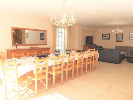Location appartement à Saint Lary Soulan, Duplex de Standing à Saint-Lary-Soulan avec Piscine, Terrasse et 15 Couchages