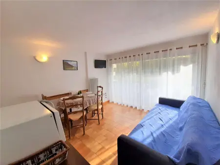Appartement T2 à Saint-Lary pour 6 personnes avec balcon, exposition sud, parking et casier à skis - Photo 2