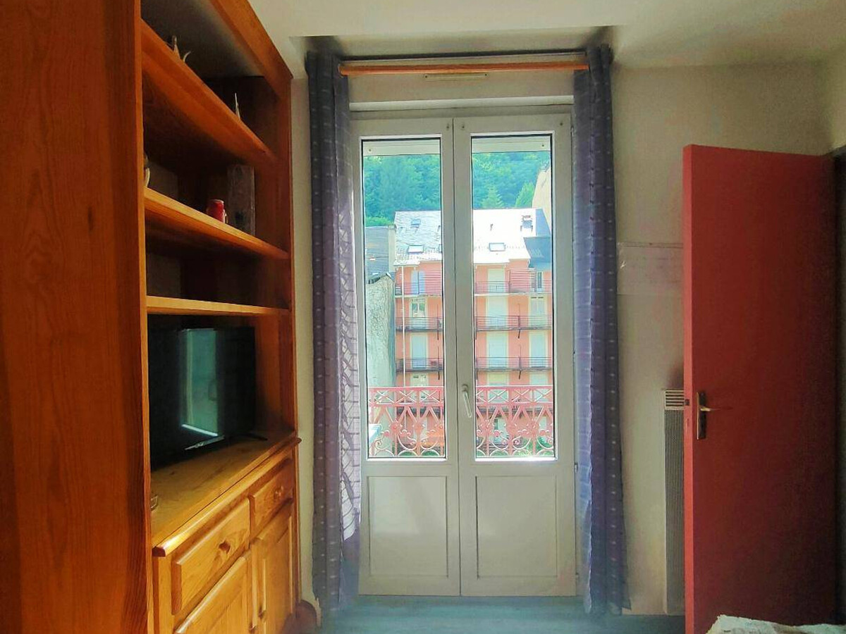 Appartement 6 pers. centre-ville Cauterets, 2 chambres - Photo 2