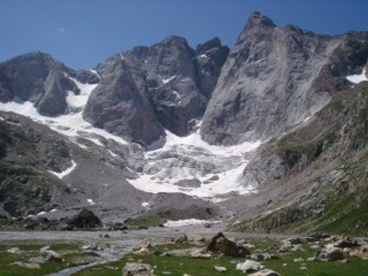 Appartement 6 pers. centre-ville Cauterets, 2 chambres - Photo 13