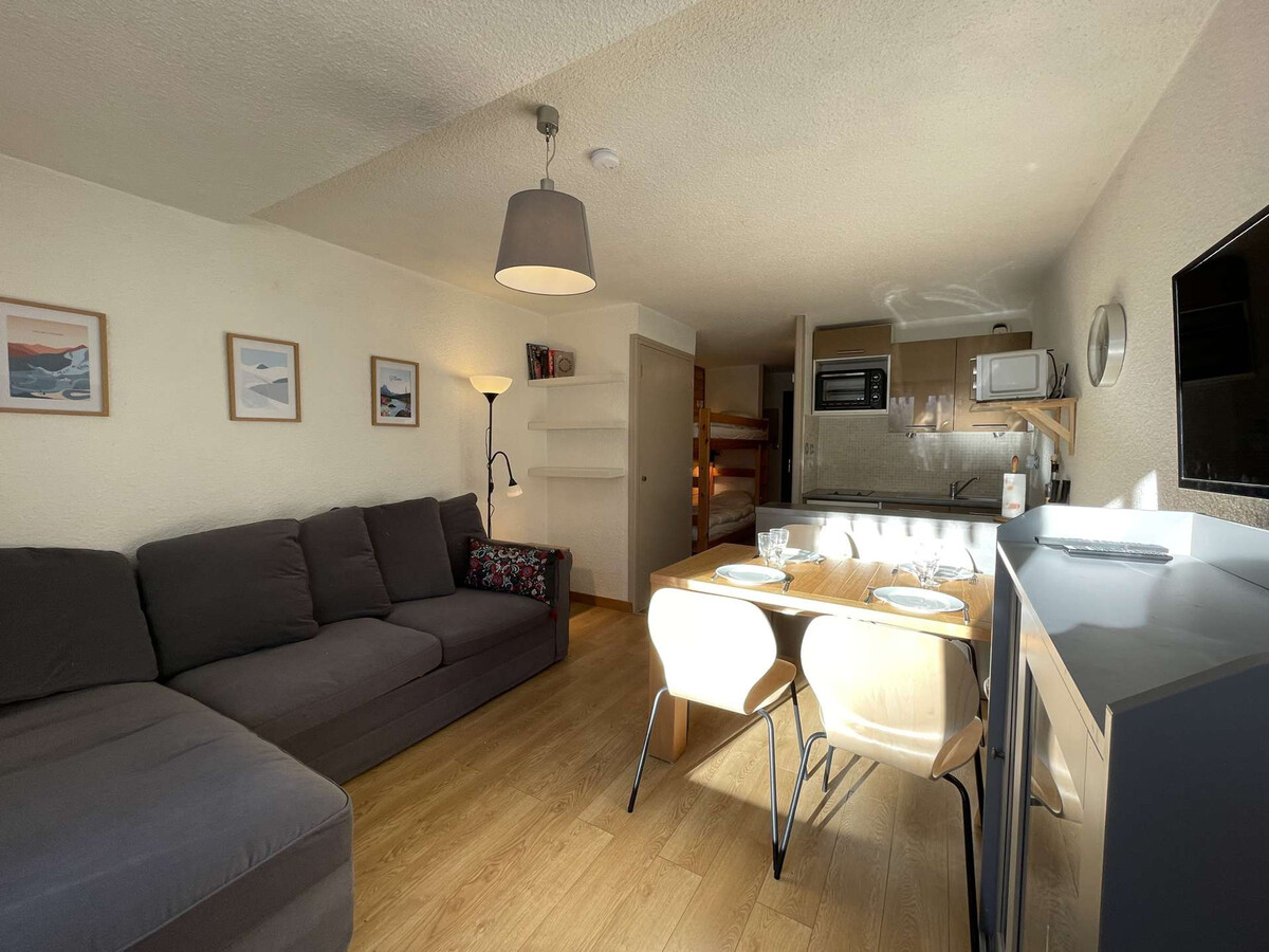 Studio rénové Saint-Chaffrey, jardin montagne, parking - Photo 4
