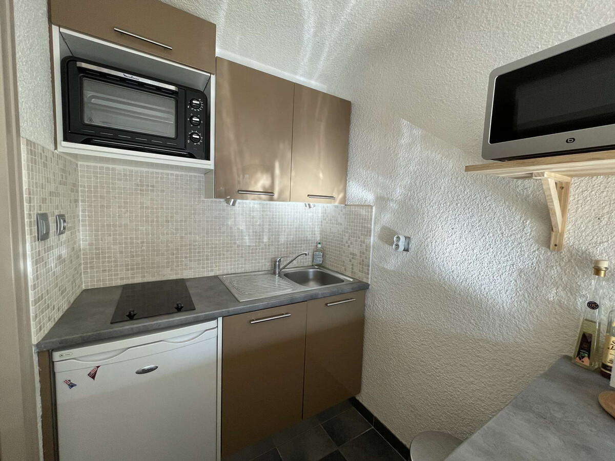 Studio rénové Saint-Chaffrey, jardin montagne, parking - Photo 14