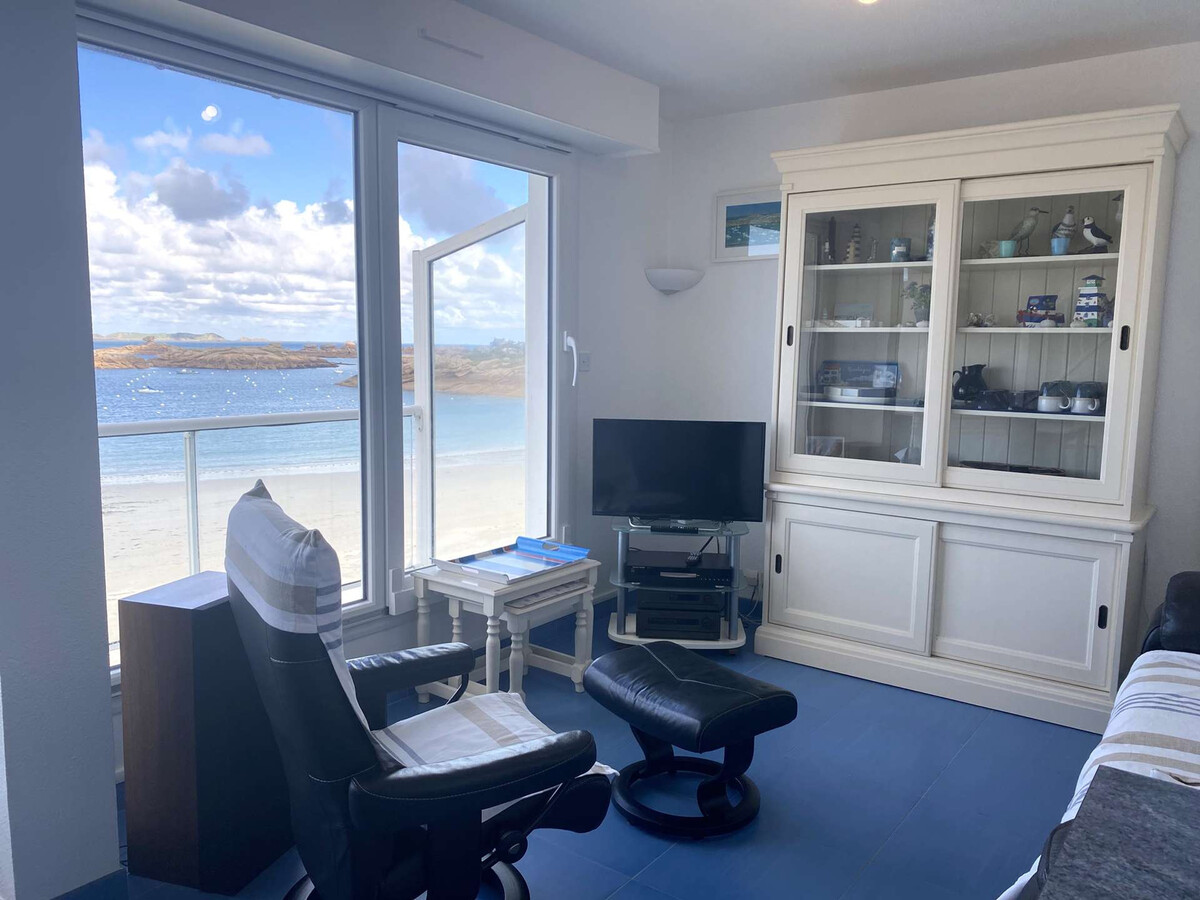 Duplex vue mer face à la plage, 2 chambres à Trégastel - Photo 5