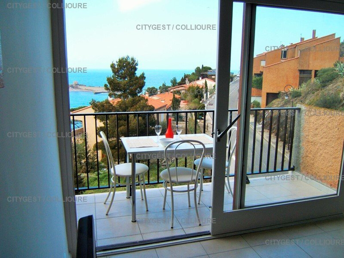 F2 Collioure vue baie, piscine et parking - Photo 4