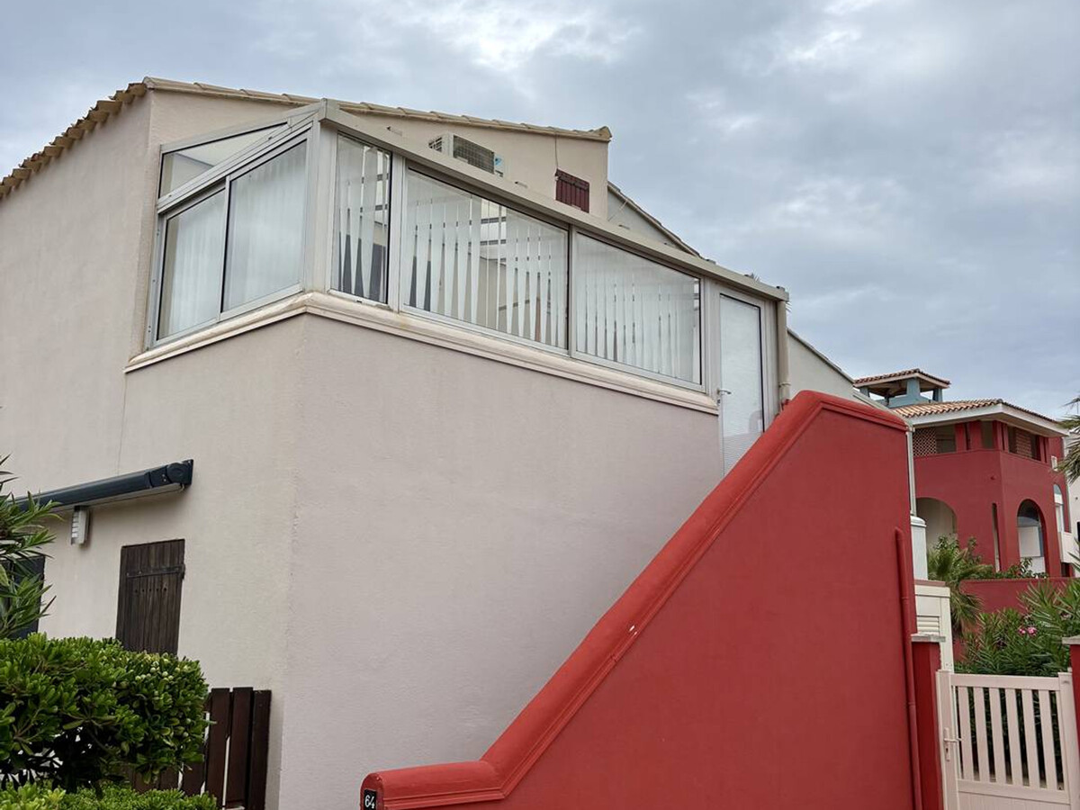 T2 mezzanine climatisé avec accès direct plage au Barcarès - Photo 1