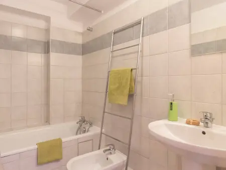 Appartement 54m² lumineux, balcon, cœur de Montgenèvre : photo 5