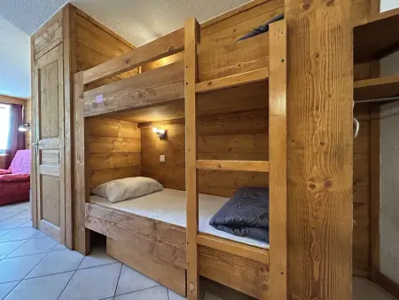 Studio 28 m² PMR balcon sud, vue pistes - Montgenèvre : photo 3