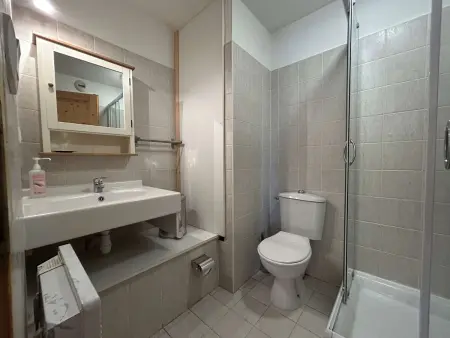 Studio 4 pers. Montgenèvre, 50m des pistes, parking : photo 7