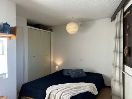 Studio 35 m² Montgenèvre, balcon vue pistes + parking : photo 3