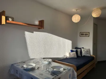 Studio 35 m² Montgenèvre, balcon vue pistes + parking : photo 4