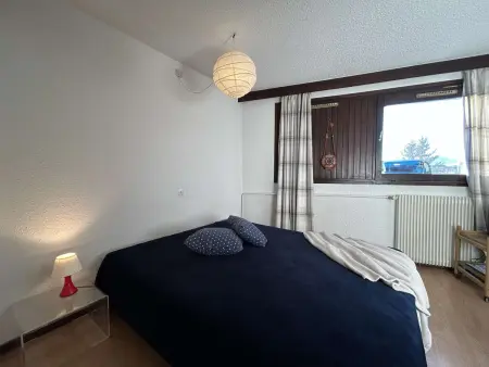 Studio 35 m² Montgenèvre, balcon vue pistes + parking : photo 7