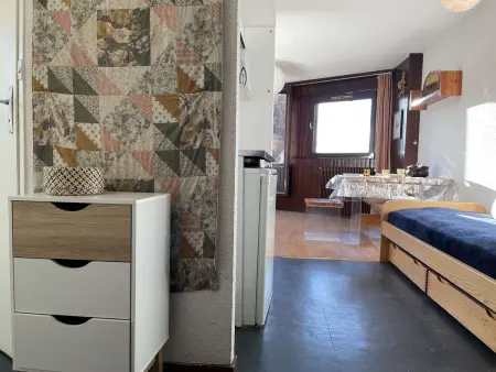 Studio 35 m² Montgenèvre, balcon vue pistes + parking : photo 13