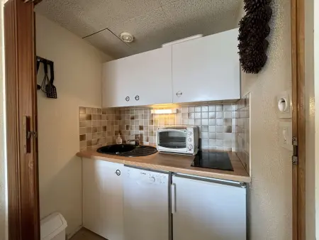 Studio 4 pers. Montgenèvre, balcon, pistes à 100m : photo 3