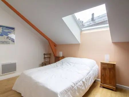 Duplex rénové 60 m² centre Cauterets, local ski à 400 m des pistes : photo 5