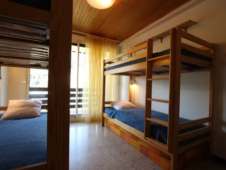 Appartement 6 pers. Saint-Chaffrey, balcon sud et casier à skis : photo 11
