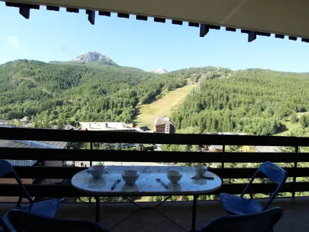 Appartement 6 pers. Saint-Chaffrey, balcon sud et casier à skis : photo 12