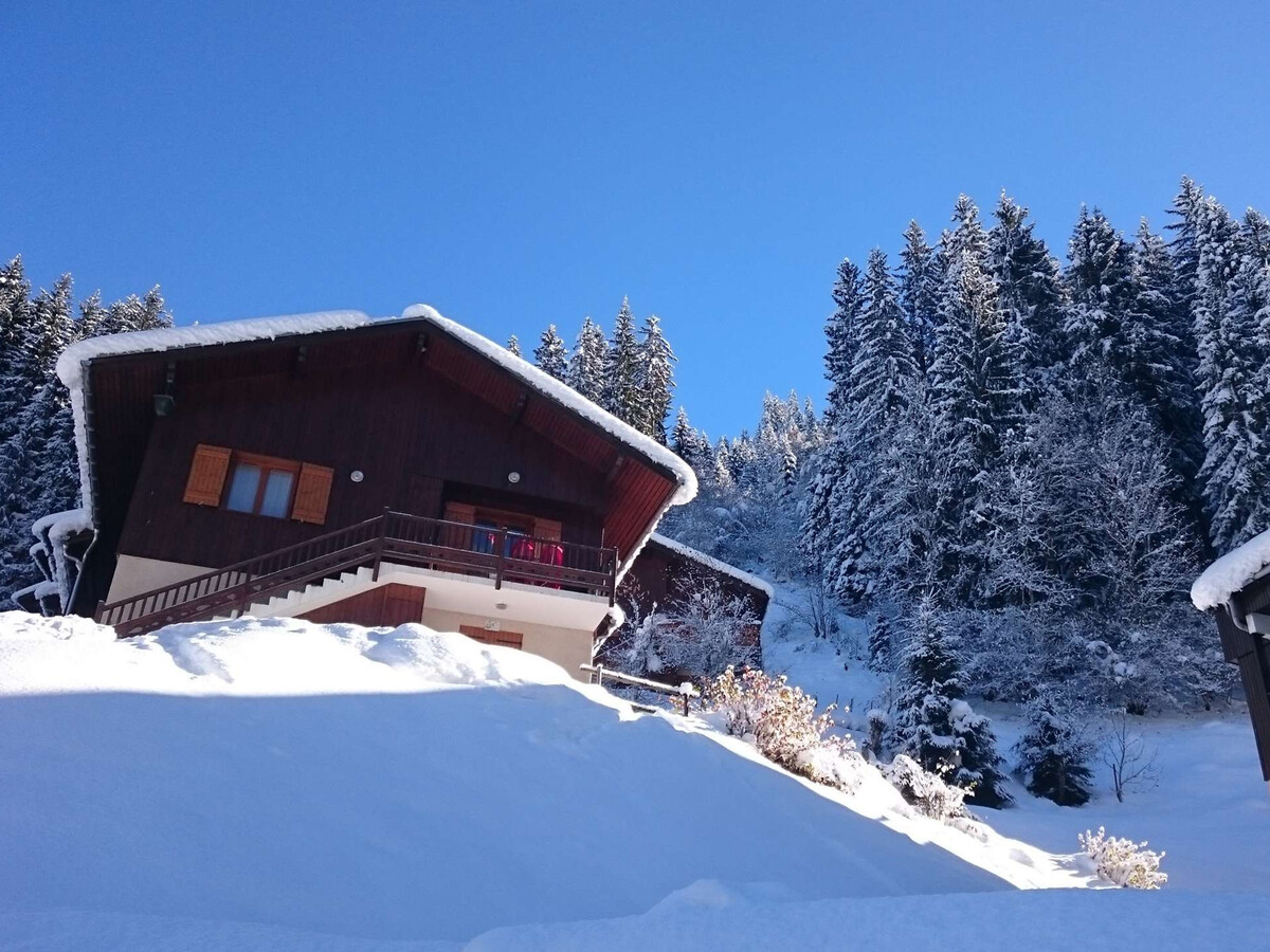 T2 cosy avec terrasse à Arêches, navette ski gratuite - Photo 8