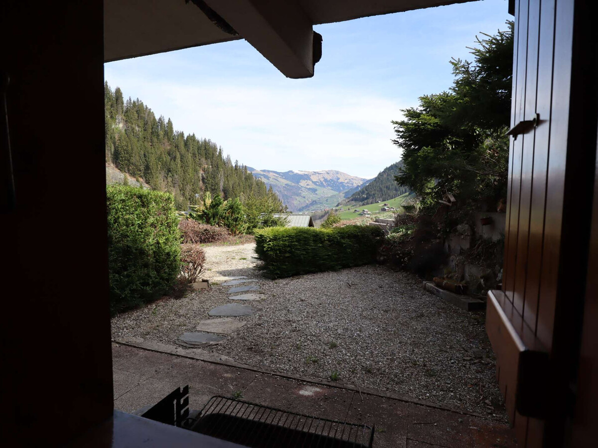 T2 cosy avec terrasse à Arêches, navette ski gratuite - Photo 16