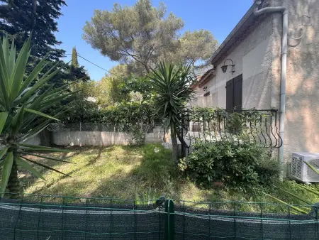Studio mezzanine, jardin 59 m² et parking à Saint-Raphaël : photo 15