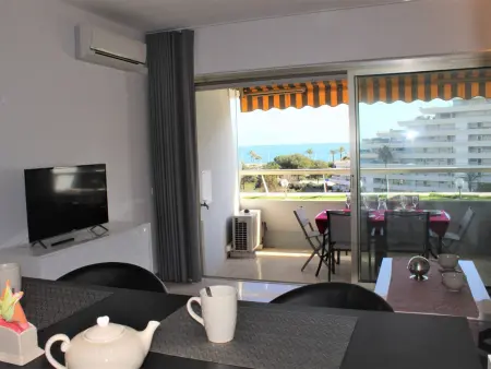 Appartement 2 pièces climatisé avec vue mer à Villeneuve-Loubet : photo 9