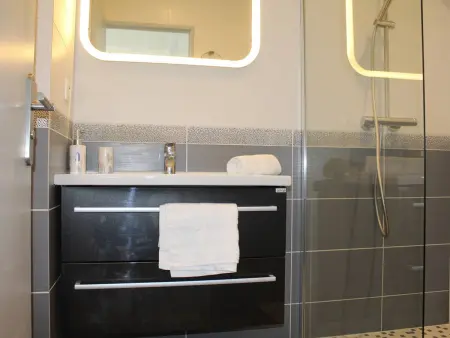 Appartement 2 pièces climatisé avec vue mer à Villeneuve-Loubet : photo 10