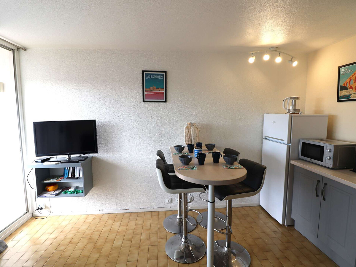 Studio cabine climatisé avec piscine au Grau-du-Roi - Photo 8