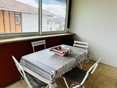 T2 Cambo-les-Bains, terrasse et parking privé : photo 14