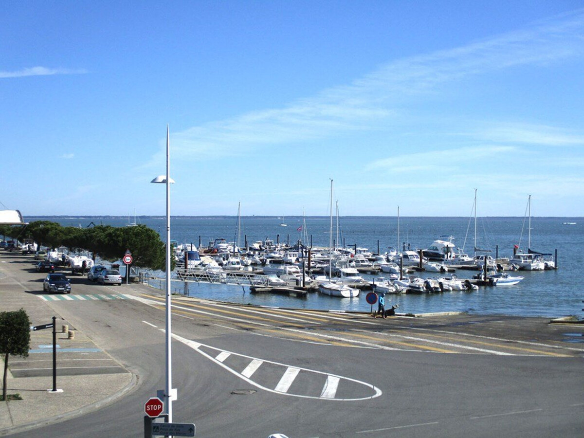 T2 Arcachon avec vue bassin, balcon et parking - Photo 1