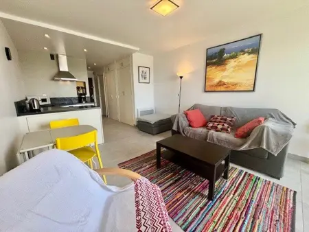 Studio de charme rénové, balcon sud-ouest et parking à Quiberon : photo 3